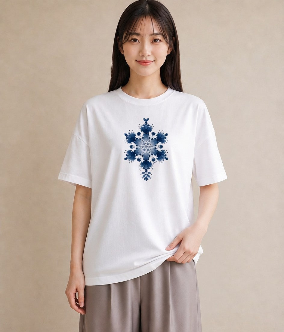 デザインTシャツ レディース 雪の結晶 星空 宇宙 イラスト フェミニン 通勤 在宅 白T YMAZO