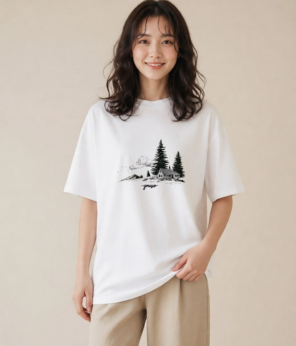 プリントTシャツ レディース 湖畔の小屋 湖 小屋 ナチュラル アンティーク イラスト きれいめカジュアル 敬老の日 ホワイトデー 白T YMAZO