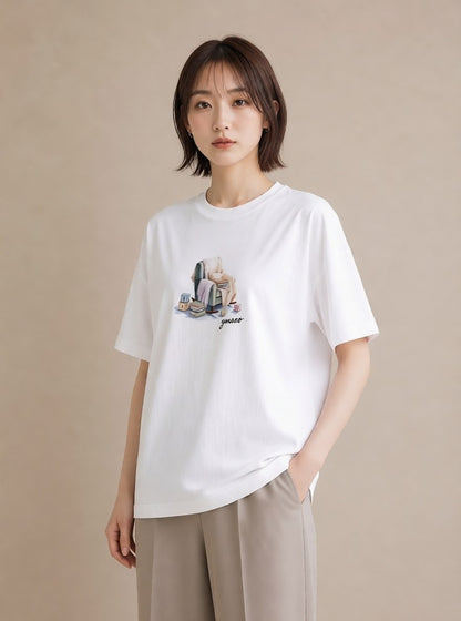 Tシャツ レディース 窓辺の椅子 窓辺 椅子 ナチュラル アンティーク イラスト 北欧風 ルームウェア ギフト 白T YMAZO