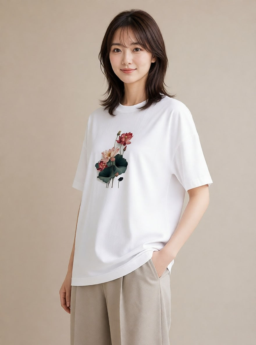 デザインTシャツ レディース 蓮 花 花柄 イラスト ゆるコーデ 20代 カジュアルコーデ 白T YMAZO