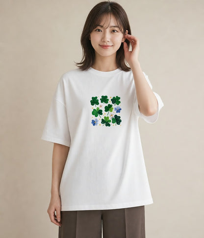 プリントTシャツ レディース クローバー 四つ葉 花 花柄 イラスト ユニーク 夏コーデ 通学 白T YMAZO