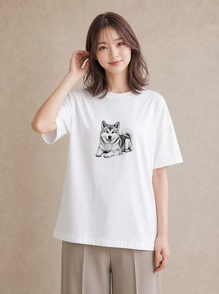 デザインTシャツ レディース 秋田犬 犬 いぬ イラスト フェミニン ミセス 春コーデ 白T YMAZO