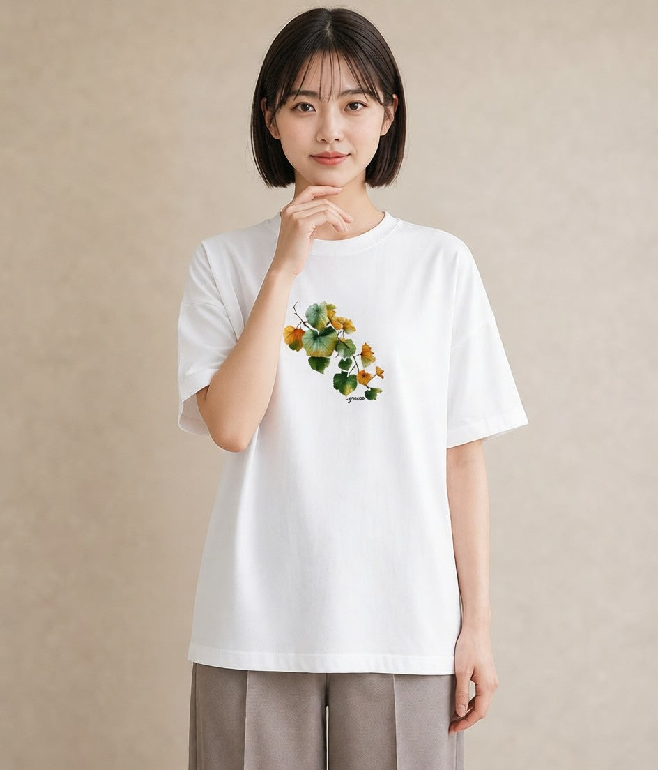 Tシャツ レディース クローバー 四つ葉 花 花柄 イラスト 旅行コーデ ミセス 春コーデ 白T YMAZO