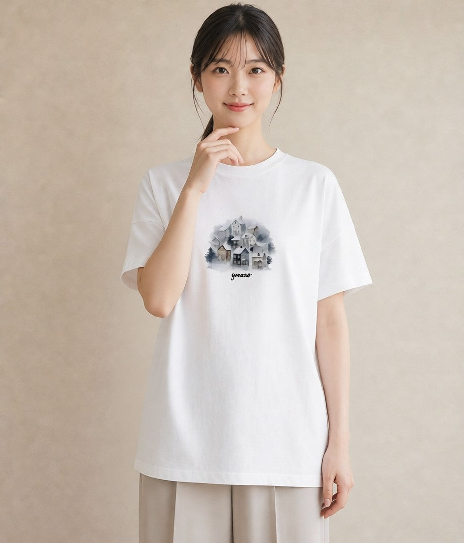 半袖Tシャツ レディース 灯りの家 小屋 夜 ナチュラル アンティーク イラスト アート風 女性 旅行用 白T YMAZO