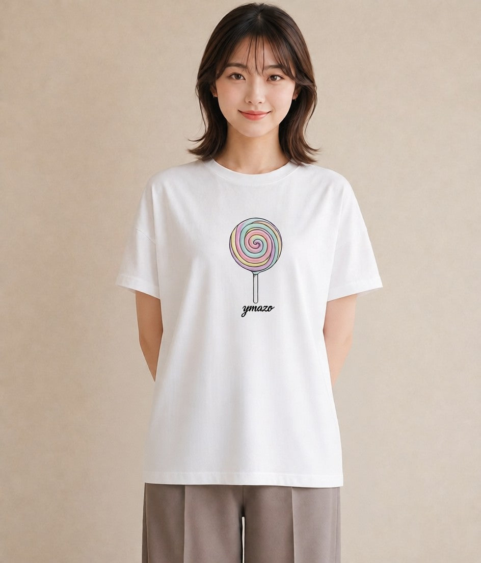 プリントTシャツ レディース キャンディ 食べ物 フード イラスト 北欧風 散歩 お出かけ 白T YMAZO