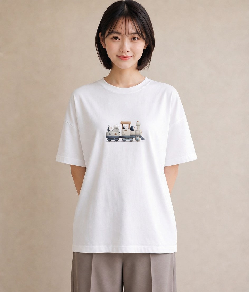 グラフィックTシャツ レディース 駅のホーム ローカル線 駅 ナチュラル アンティーク イラスト 可愛い レイヤード 友達ギフト 白T YMAZO