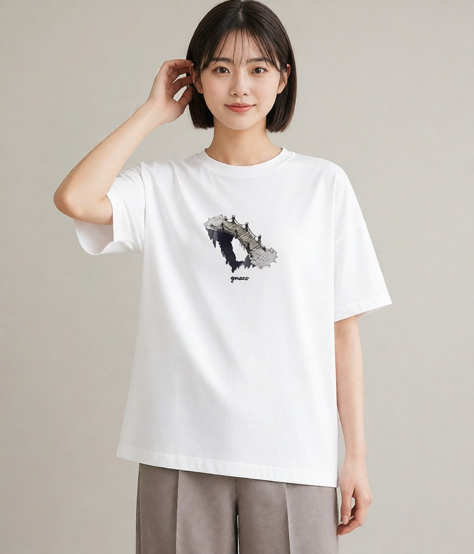 Tシャツ レディース 桟橋 水辺 波止場 ナチュラル アンティーク イラスト お洒落 帰省 ラフ 白T YMAZO