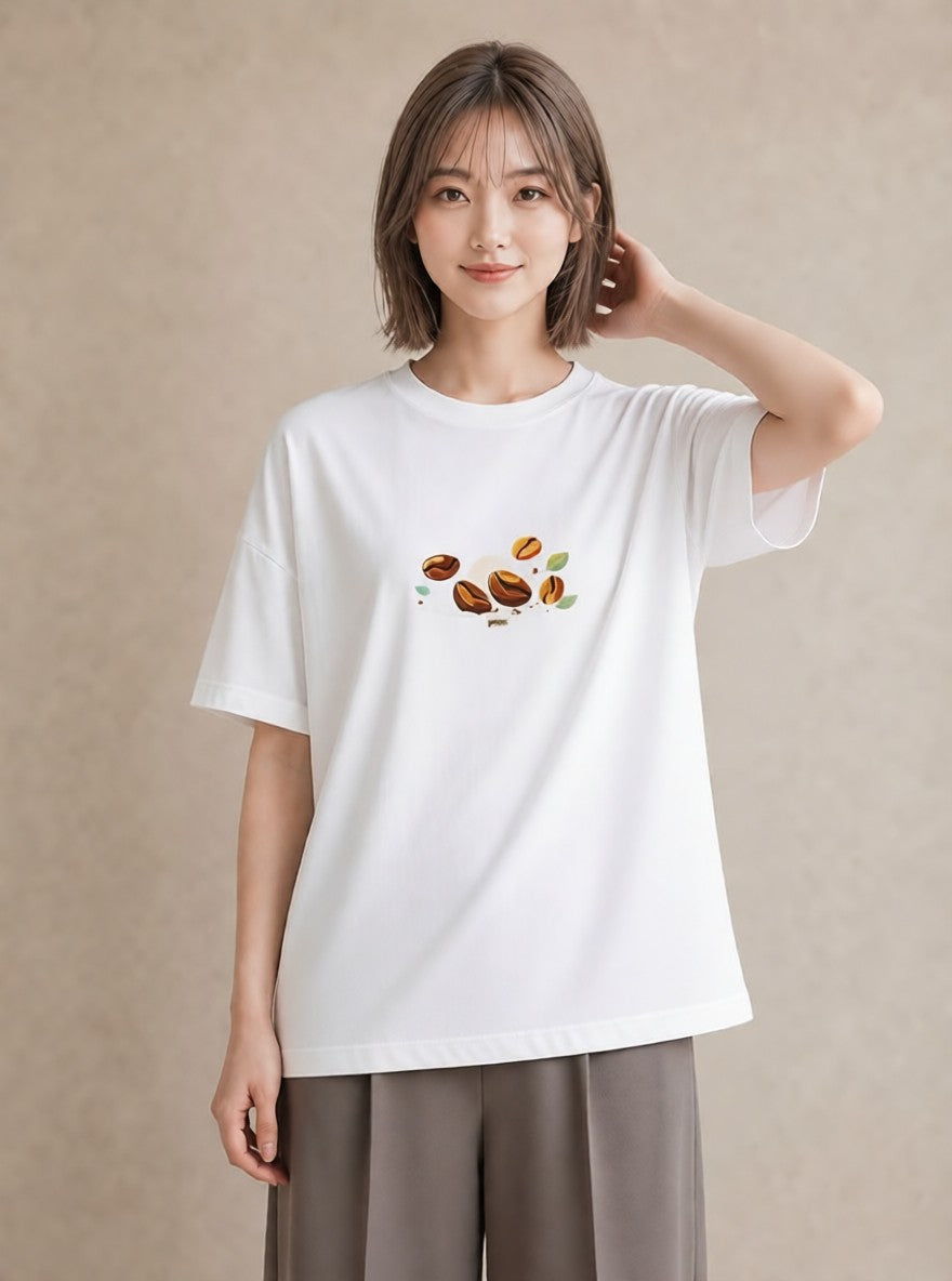 半袖Tシャツ レディース コーヒー 珈琲 カフェ 食べ物 フード イラスト ラフ 帰省 白T YMAZO