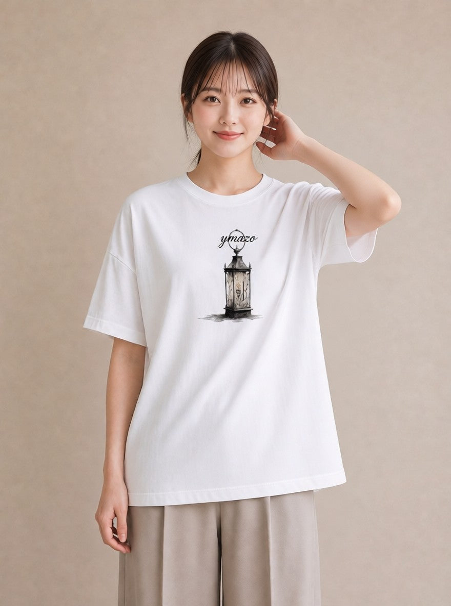 プリントTシャツ レディース 街灯 夜霧 夜 ナチュラル アンティーク イラスト ニュアンス 女性 旅行用 白T YMAZO
