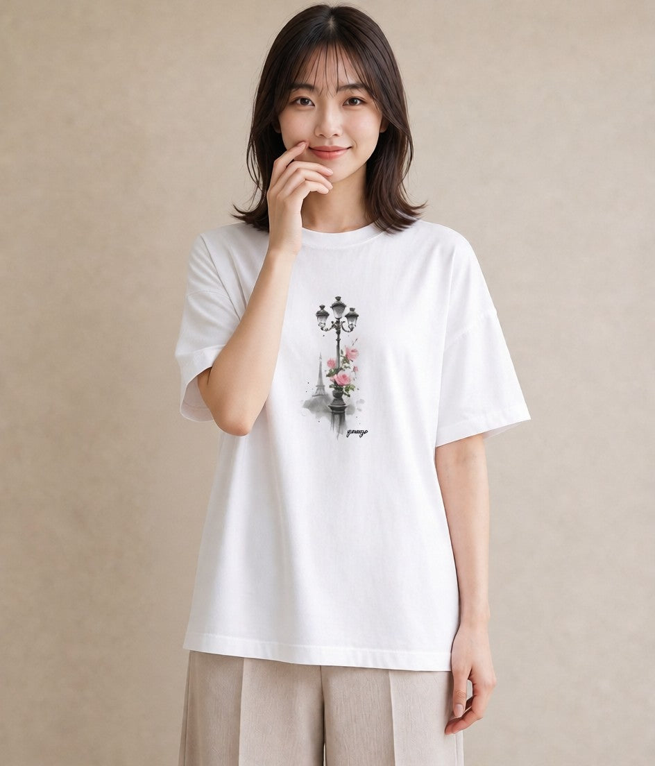 グラフィックTシャツ レディース 街灯 夜霧 夜 ナチュラル アンティーク イラスト 旅行コーデ 春服 ミセス 白T YMAZO