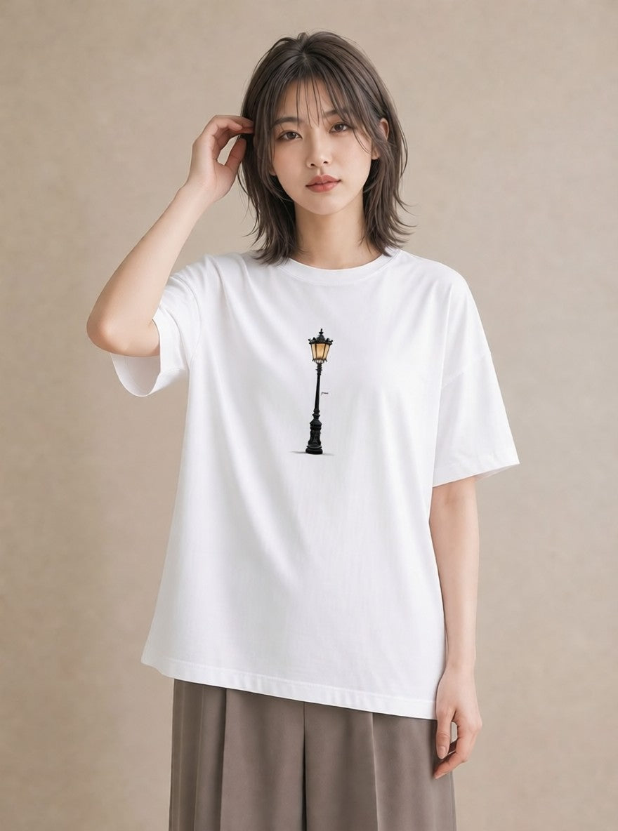 半袖Tシャツ レディース 街灯 夜霧 夜 ナチュラル アンティーク イラスト 通勤 在宅 白T YMAZO