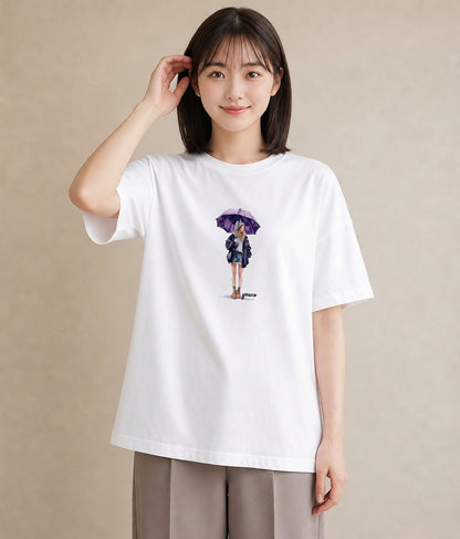 グラフィックTシャツ レディース 傘 水たまり 雨 ナチュラル アンティーク イラスト 手描き風 ママ カフェ服 白T YMAZO