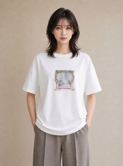 プリントTシャツ レディース 窓辺の雨 雨の日 窓 ナチュラル アンティーク イラスト こなれ感 ママ カフェ服 白T YMAZO