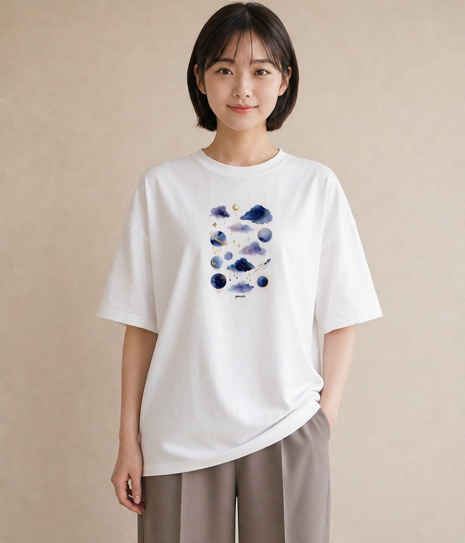 デザインTシャツ レディース 山羊座 星空 宇宙 イラスト きれいめカジュアル デート 帰省 白T YMAZO