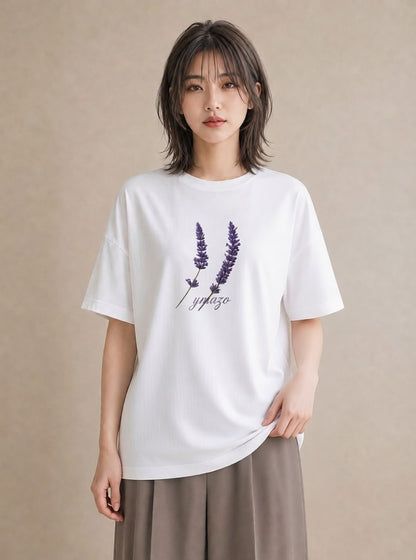 Tシャツ レディース ラベンダー 花 花柄 イラスト 線画 ママ カフェ服 白T