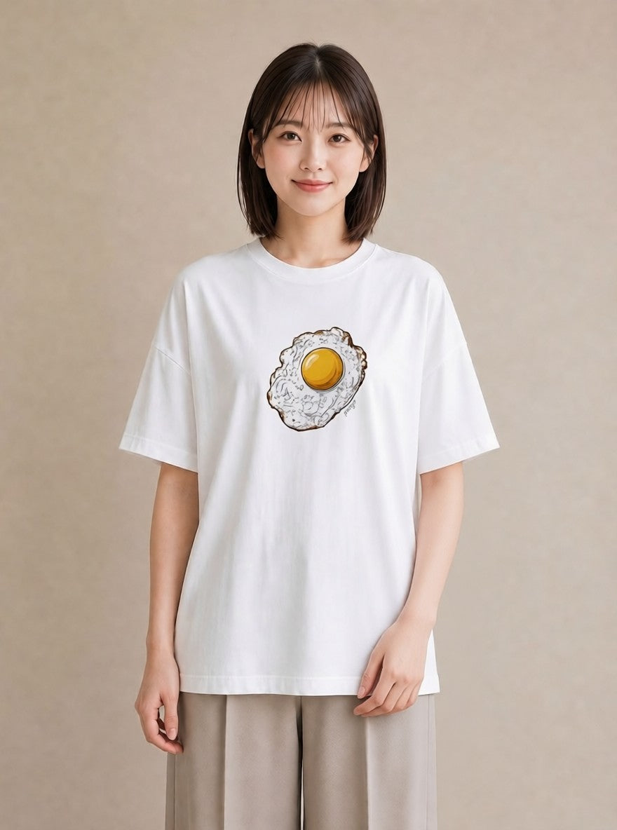 Tシャツ レディース 目玉焼き 食べ物 フード イラスト シンプル 週末コーデ 敬老の日 白T YMAZO