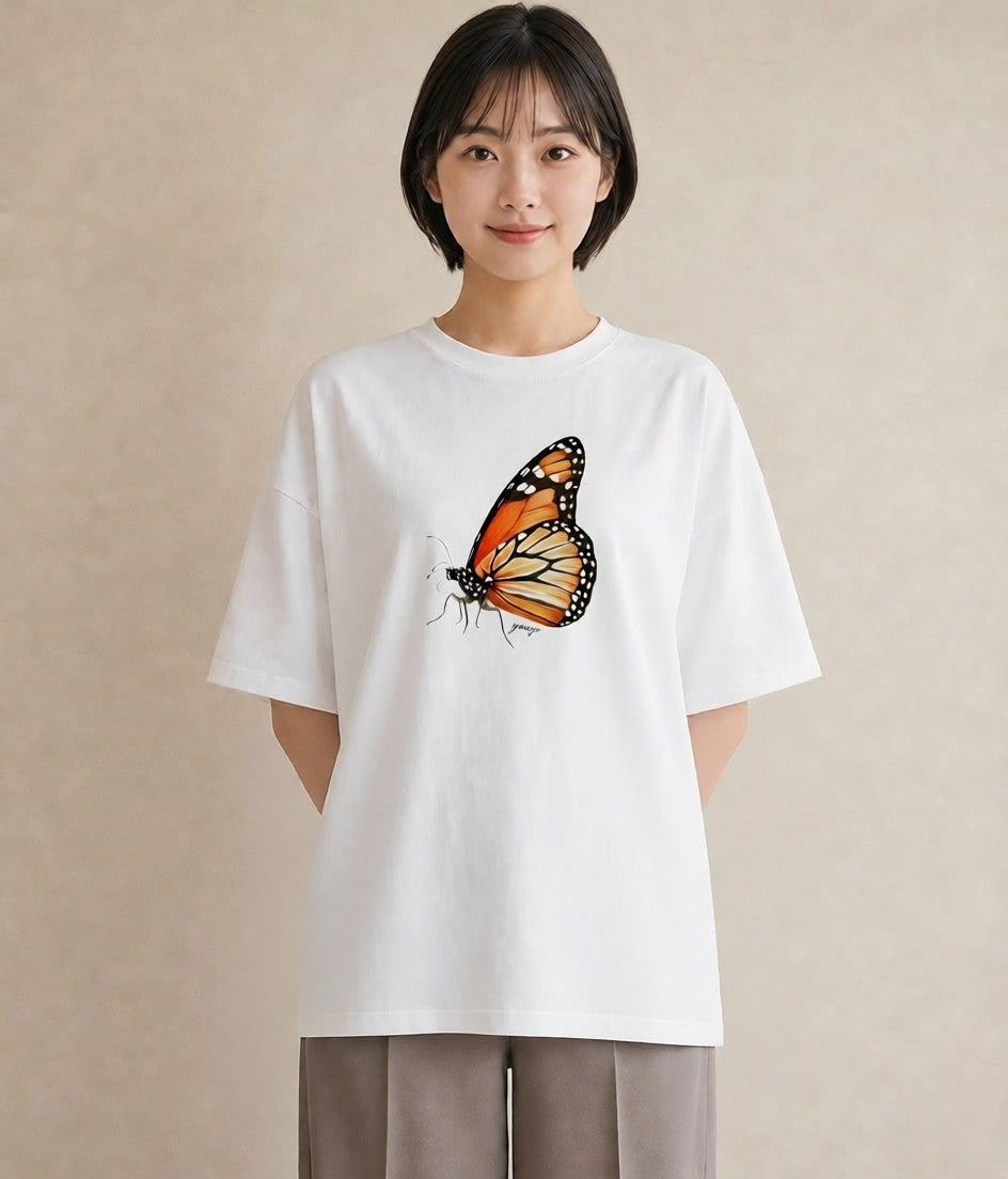 デザインTシャツ レディース ちょうちょ 蝶 バタフライ 昆虫 虫 イラスト アート風 女性向けギフト 散歩 白T YMAZO