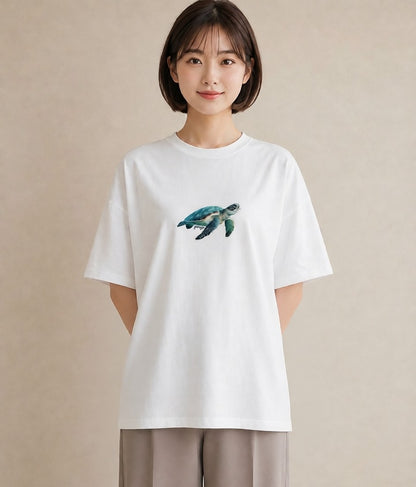 半袖Tシャツ レディース ウミガメ 海の生き物 海 イラスト 普段使い 母の日 ビーチ 白T YMAZO