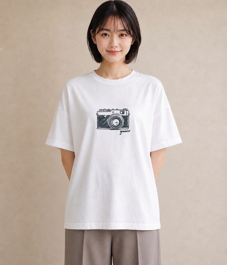 デザインTシャツ レディース カメラ フィルムカメラ レトロカメラ イラスト ラフ ビーチ デイリーウェア 白T YMAZO