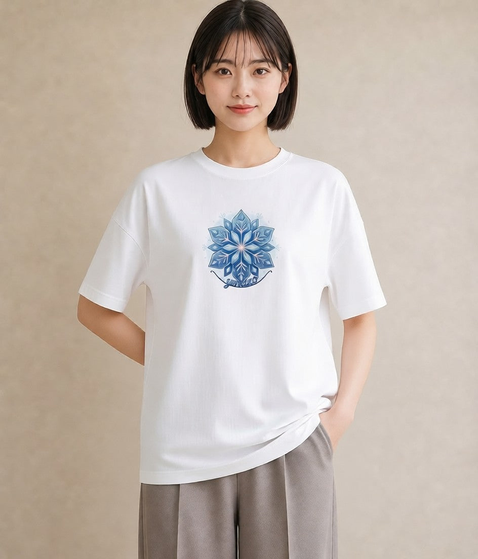 グラフィックTシャツ レディース 雪の結晶 星空 宇宙 イラスト 抜け感 女子会 お揃い 白T YMAZO