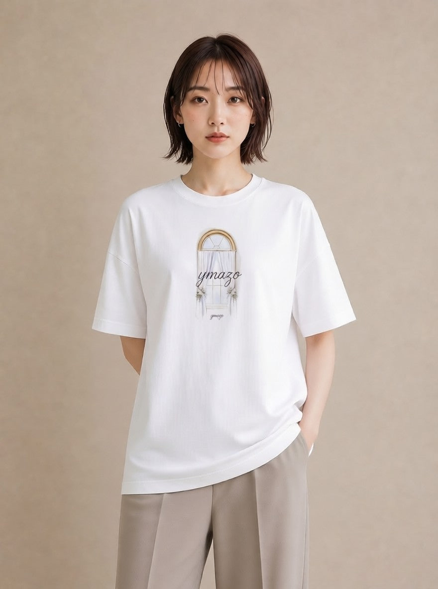 プリントTシャツ レディース 窓辺の雨 雨の日 窓 ナチュラル アンティーク イラスト 抜け感 友達ギフト 部屋着 白T YMAZO