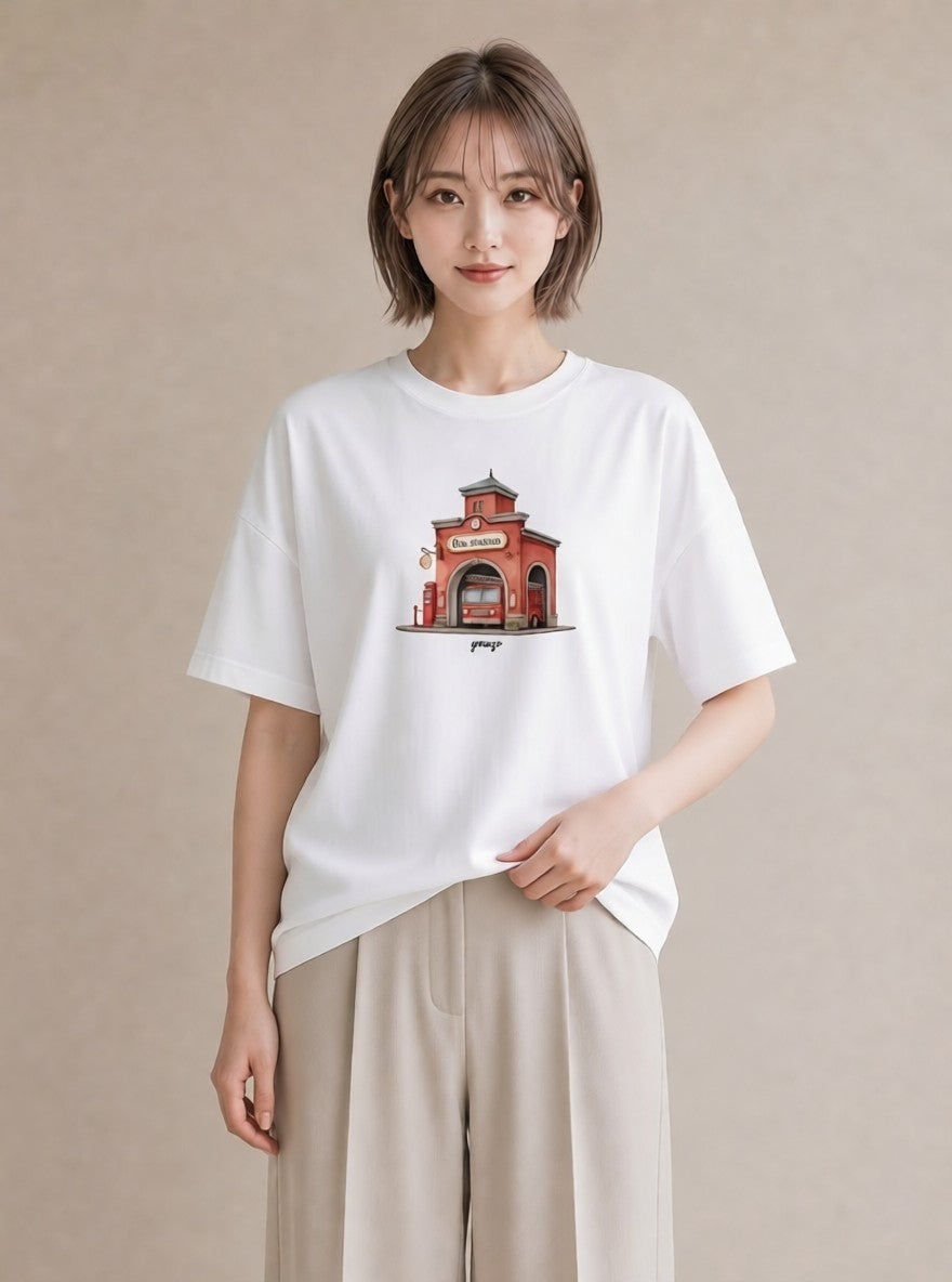 デザインTシャツ レディース 駅のホーム ローカル線 駅 ナチュラル アンティーク イラスト お洒落 誕生日プレゼント 綿100 白T YMAZO