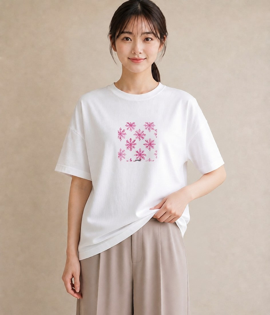 グラフィックTシャツ レディース 雪の結晶 星空 宇宙 イラスト フェミニン 女子会 お揃い 白T YMAZO