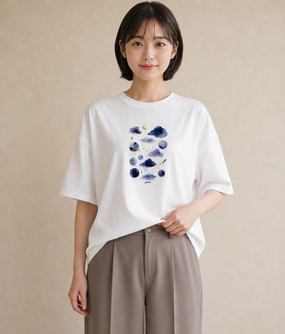 デザインTシャツ レディース 山羊座 星空 宇宙 イラスト きれいめカジュアル デート 帰省 白T YMAZO