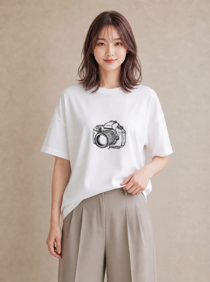 Tシャツ レディース カメラ フィルムカメラ レトロカメラ イラスト カジュアル カジュアルコーデ 買い物 白T YMAZO