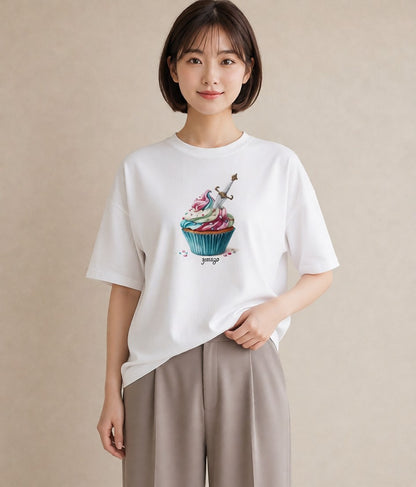 プリントTシャツ レディース マフィン 食べ物 フード イラスト 淡色 20代 カジュアルコーデ 白T YMAZO