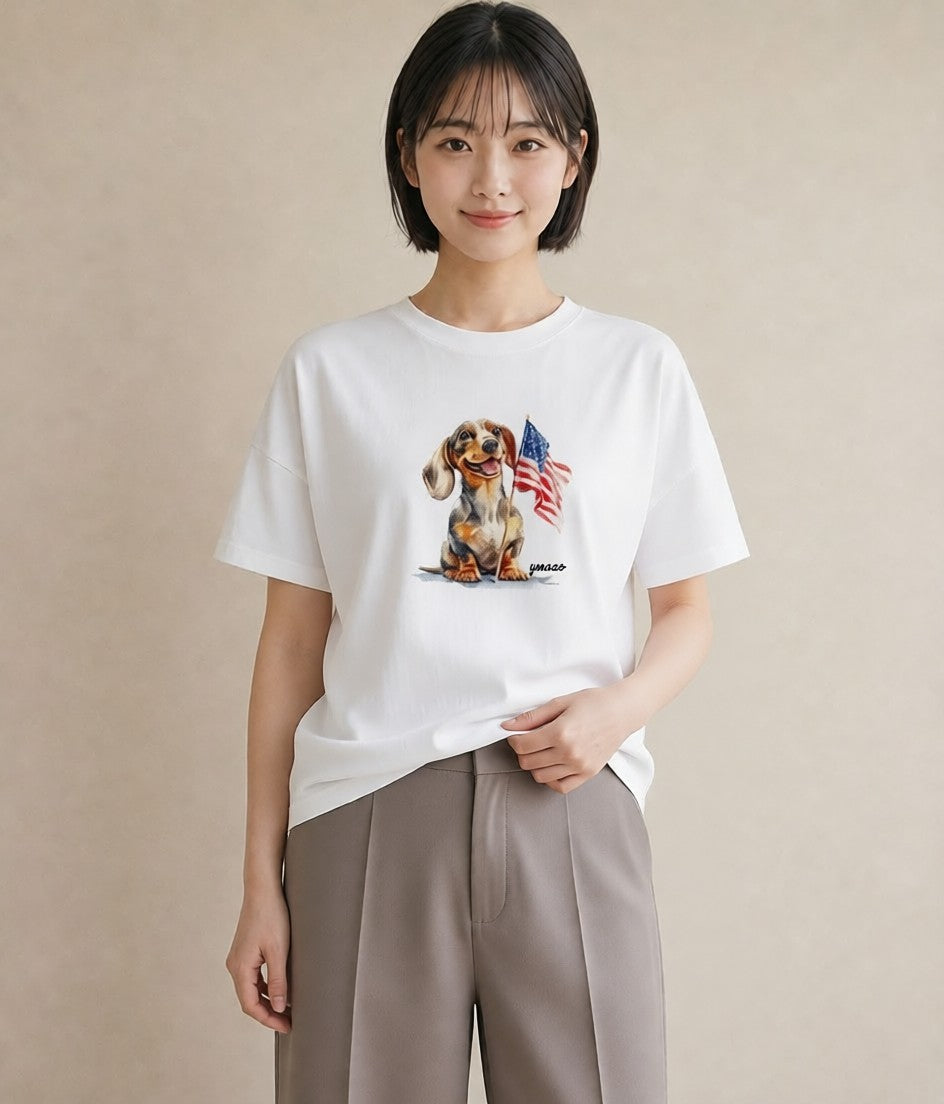 グラフィックTシャツ レディース ミニチュアダックスフンド 犬 いぬ イラスト 上品 姉妹 送別ギフト 白T YMAZO