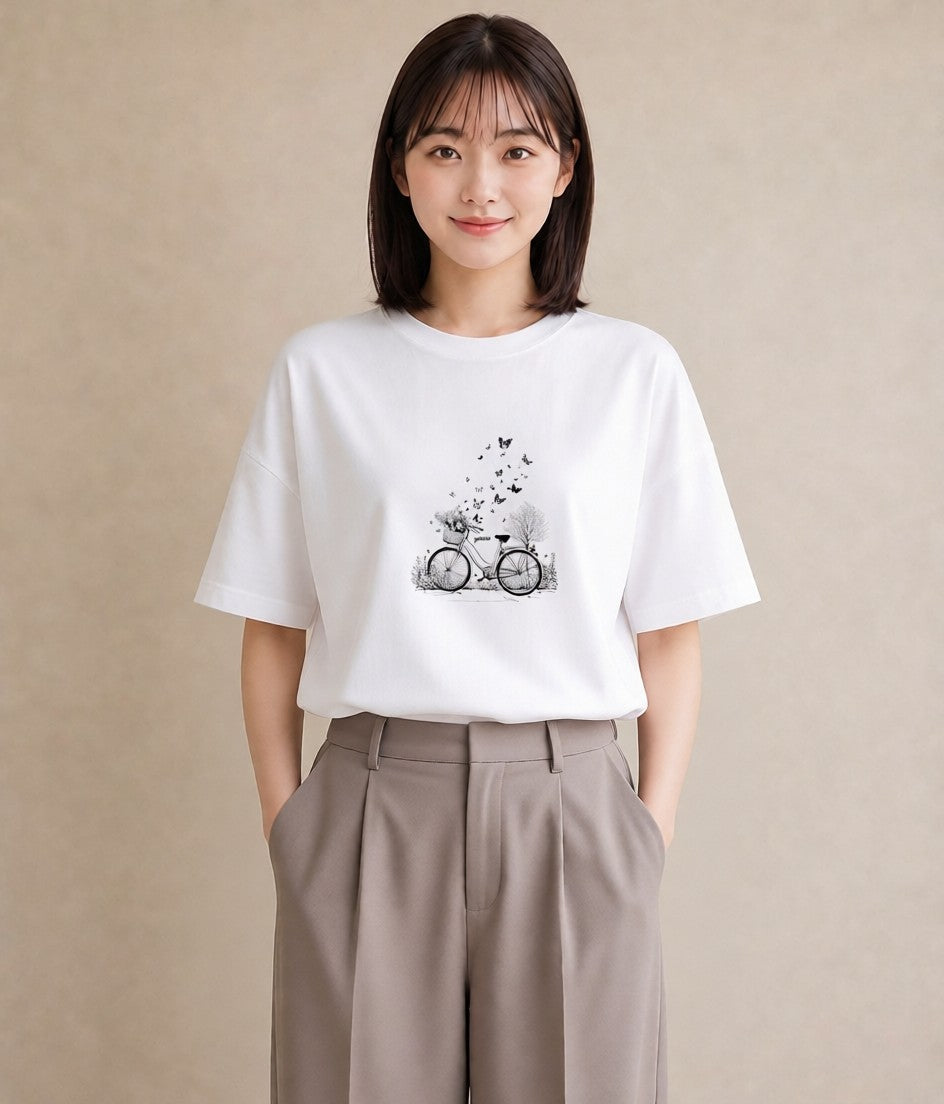 Tシャツ レディース 自転車のかご 自転車 花かご ナチュラル アンティーク イラスト 韓国風 散歩 お出かけ 白T YMAZO