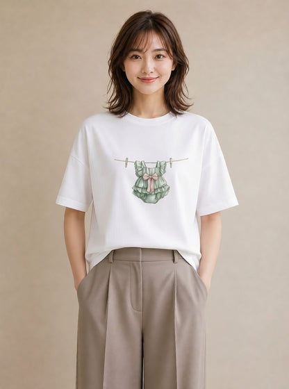 半袖Tシャツ レディース 洗濯物 風 ナチュラル アンティーク イラスト 休日コーデ 普段着 週末コーデ 白T YMAZO