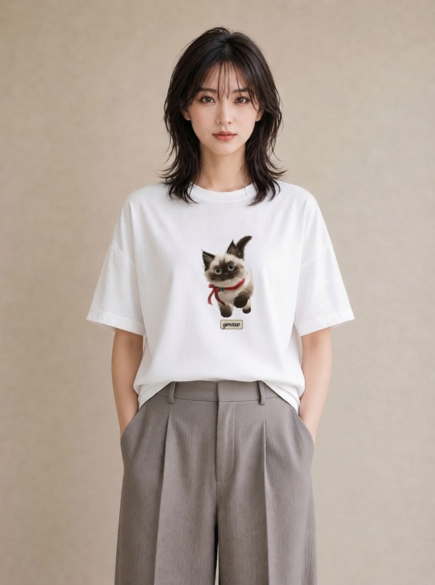 Tシャツ レディース シャム柄 猫 ねこ イラスト フェミニン 夏コーデ 通学 白T YMAZO