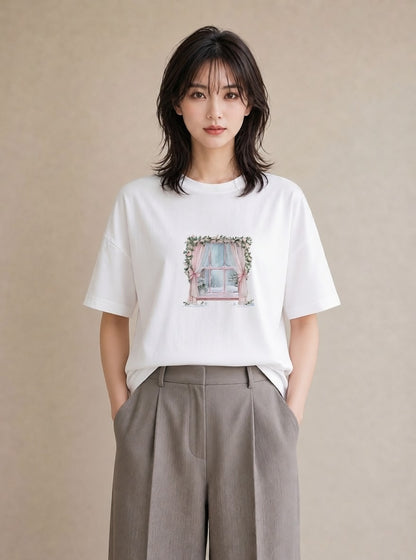 プリントTシャツ レディース 窓辺の雨 雨の日 窓 ナチュラル アンティーク イラスト こなれ感 ママ カフェ服 白T YMAZO