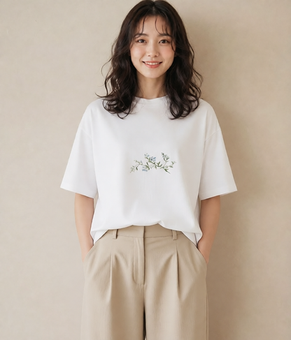 グラフィックTシャツ レディース すずらん 花 花柄 イラスト ゆるコーデ 20代 カジュアルコーデ 白T