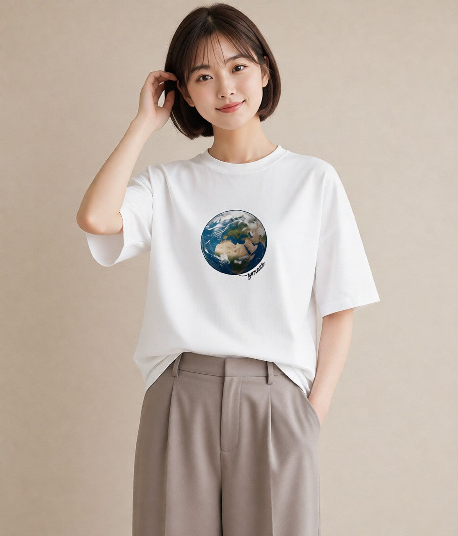 デザインTシャツ レディース 地球 星空 宇宙 イラスト 休日コーデ デート 帰省 白T YMAZO