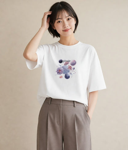 グラフィックTシャツ レディース 宇宙 星空 イラスト フェミニン 帰省 ラフ 白T YMAZO