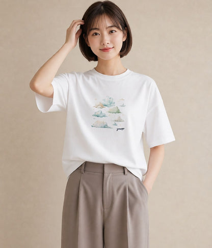 半袖Tシャツ レディース 空 星空 宇宙 イラスト こなれ感 ミセス 春コーデ 白T YMAZO