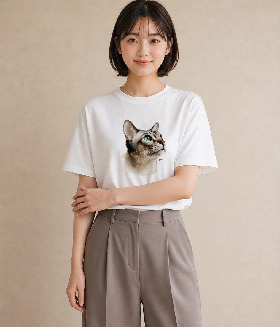 Tシャツ レディース キジトラ 猫 ねこ イラスト ヴィンテージ風 お出かけ 普段着 白T YMAZO