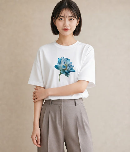 半袖Tシャツ レディース 蓮 花 花柄 イラスト モード 20代 カジュアルコーデ 白T