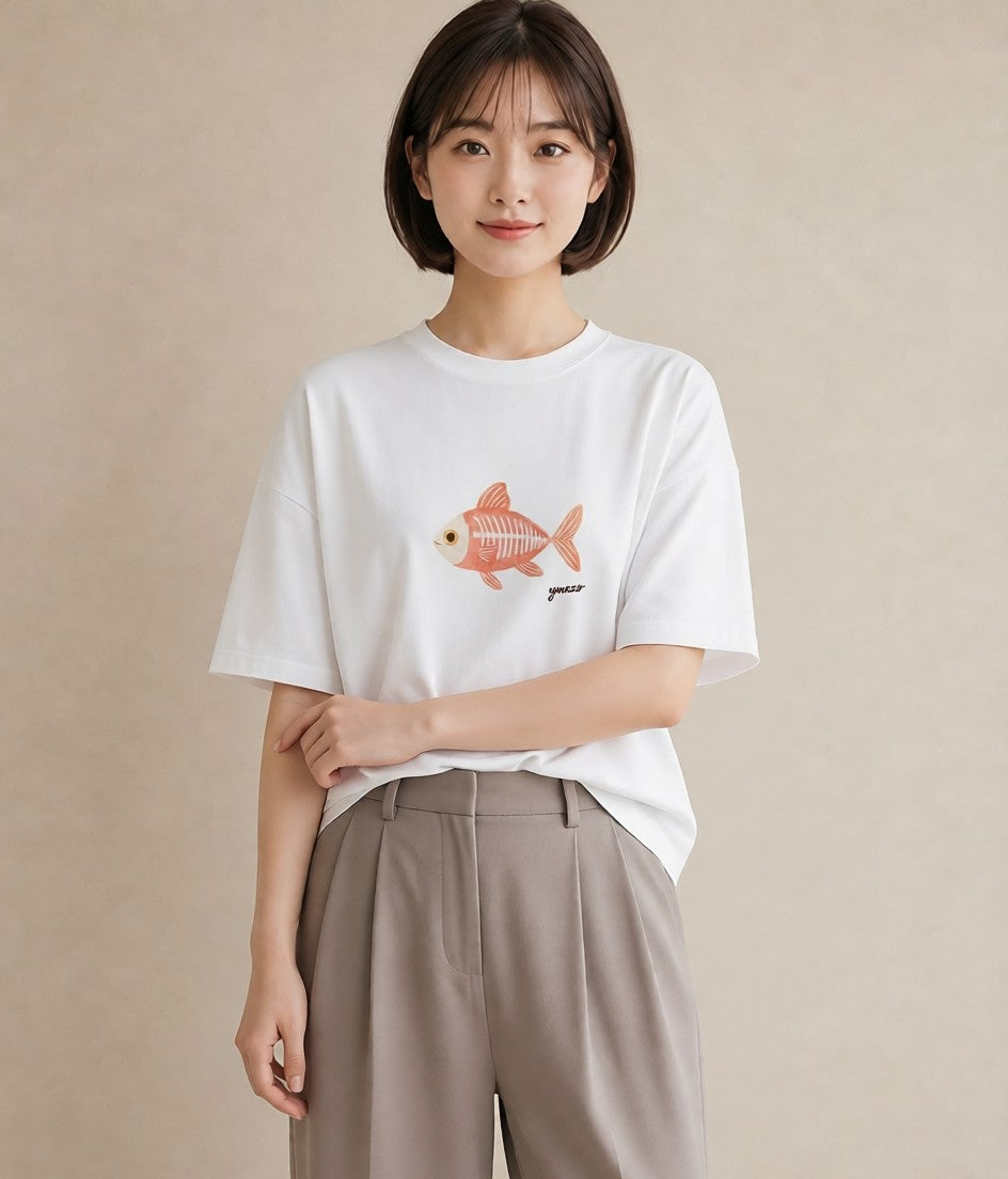 デザインTシャツ レディース メダカ ペット 動物 イラスト ニュアンス デイリーウェア 休日 白T YMAZO