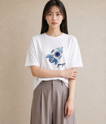デザインTシャツ レディース ロケット 星空 宇宙 イラスト ラフカジュアル 普段着 週末コーデ 白T YMAZO