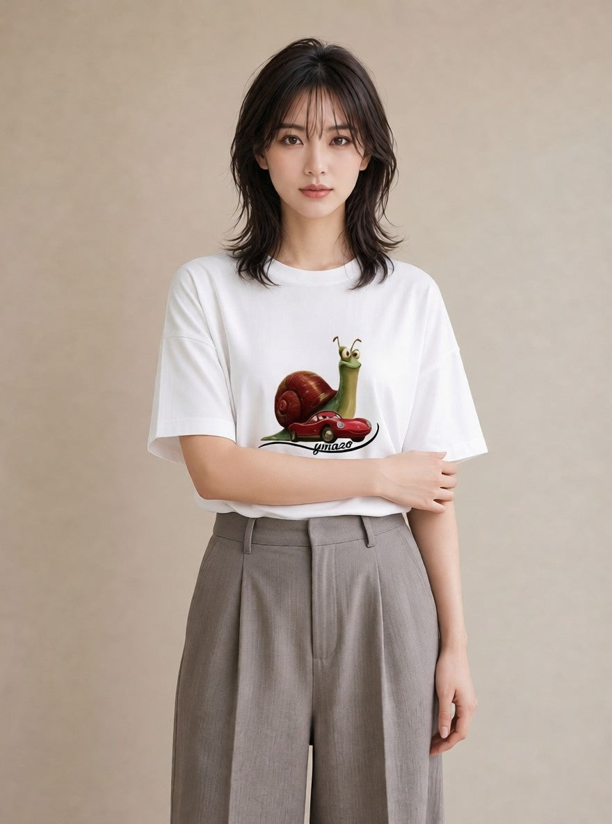 デザインTシャツ レディース かたつむり 昆虫 虫 イラスト 抜け感 帰省 ラフ 白T YMAZO