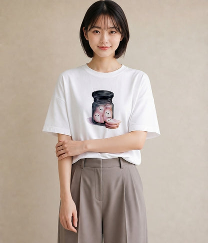 Tシャツ レディース マカロン 食べ物 フード イラスト ミニマル デイリーウェア 休日 白T YMAZO