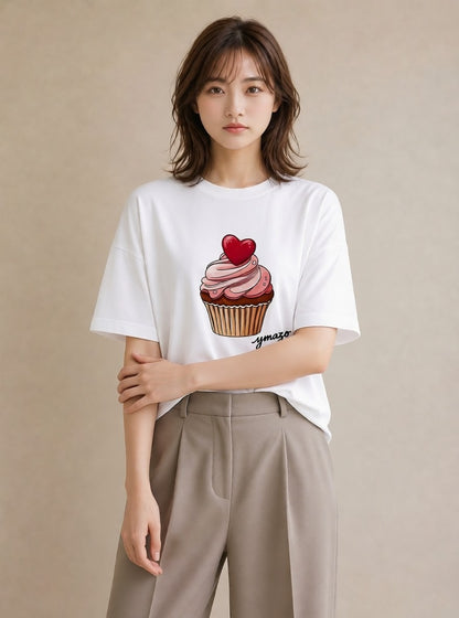 グラフィックTシャツ レディース マフィン 食べ物 フード イラスト 旅行コーデ レイヤード 友達ギフト 白T YMAZO