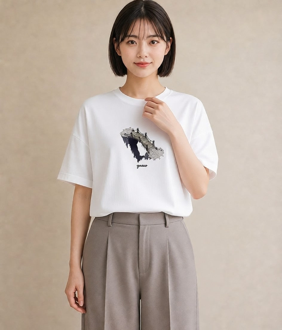 Tシャツ レディース 桟橋 水辺 波止場 ナチュラル アンティーク イラスト お洒落 帰省 ラフ 白T YMAZO