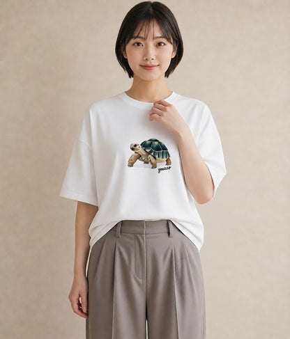 Tシャツ レディース ウミガメ 海の生き物 海 イラスト 休日コーデ 自分用 ルームウェア 白T YMAZO