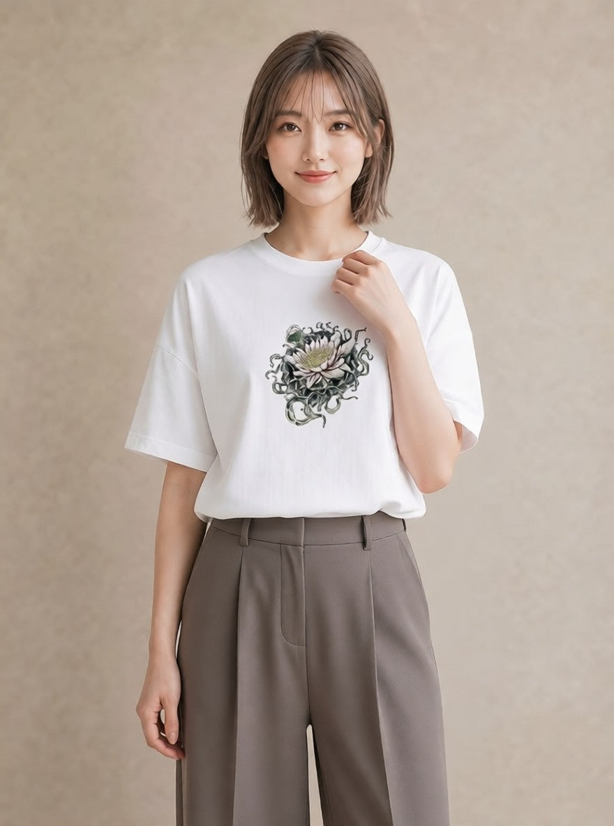 プリントTシャツ レディース 蓮 花 花柄 イラスト シック カフェ巡り 女子会 白T YMAZO