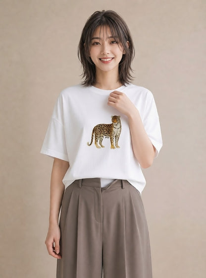 半袖Tシャツ レディース ぶち猫 猫 ねこ イラスト 旅行コーデ 週末コーデ 敬老の日 白T YMAZO